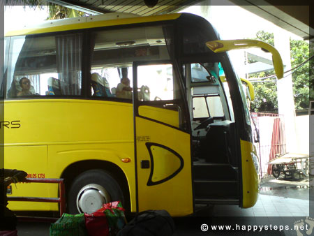 Ceres aircon bus bound for Bacolod via Toledo at the Cebu North Terminal
