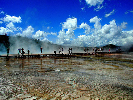 Yellowstone National Park – photo by OakleyOriginals (http://www.flickr.com/photos/oakleyoriginals/)